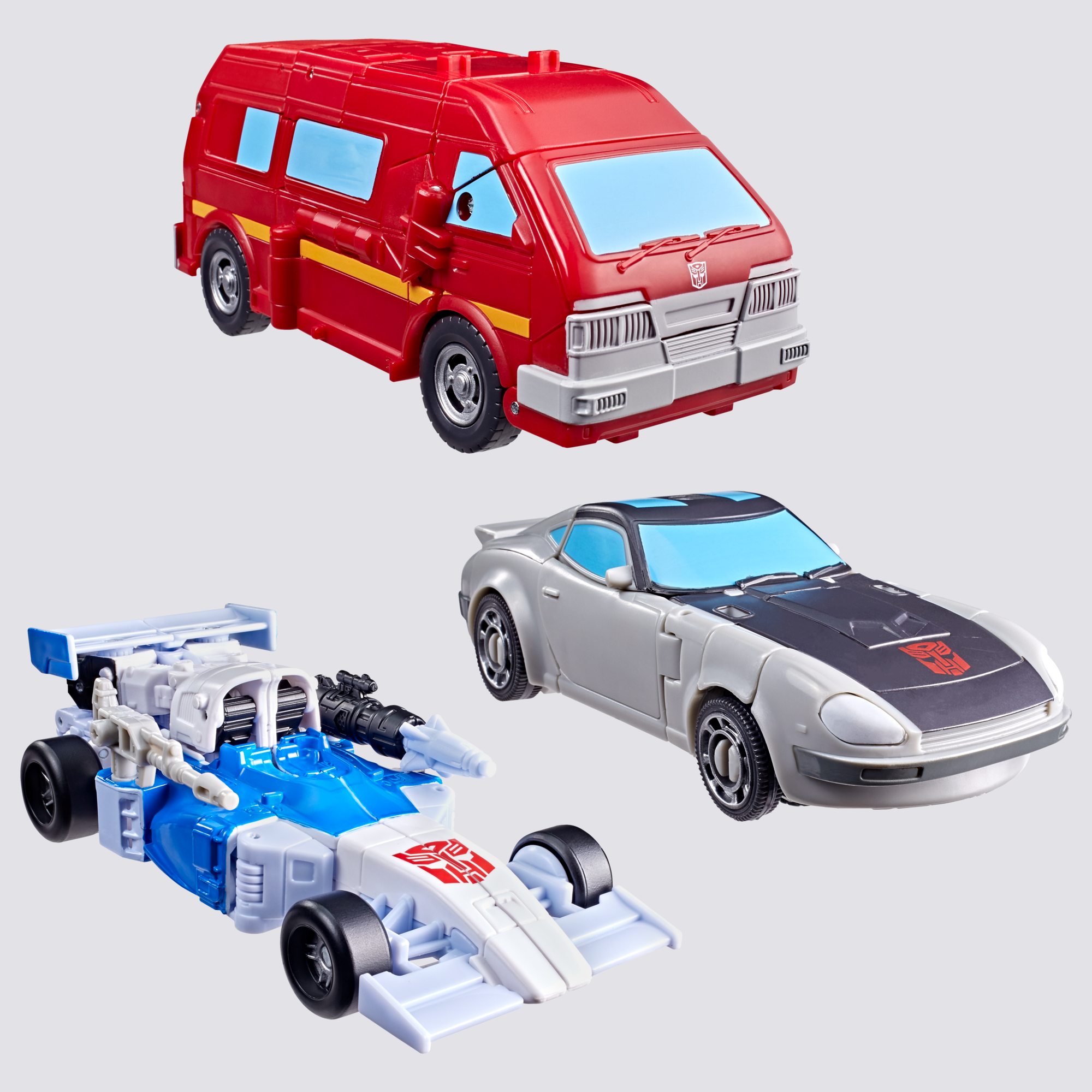 选择 Ironhide、Mirage 和 Bluestreak 汽车人 3 件装可能的首发外观